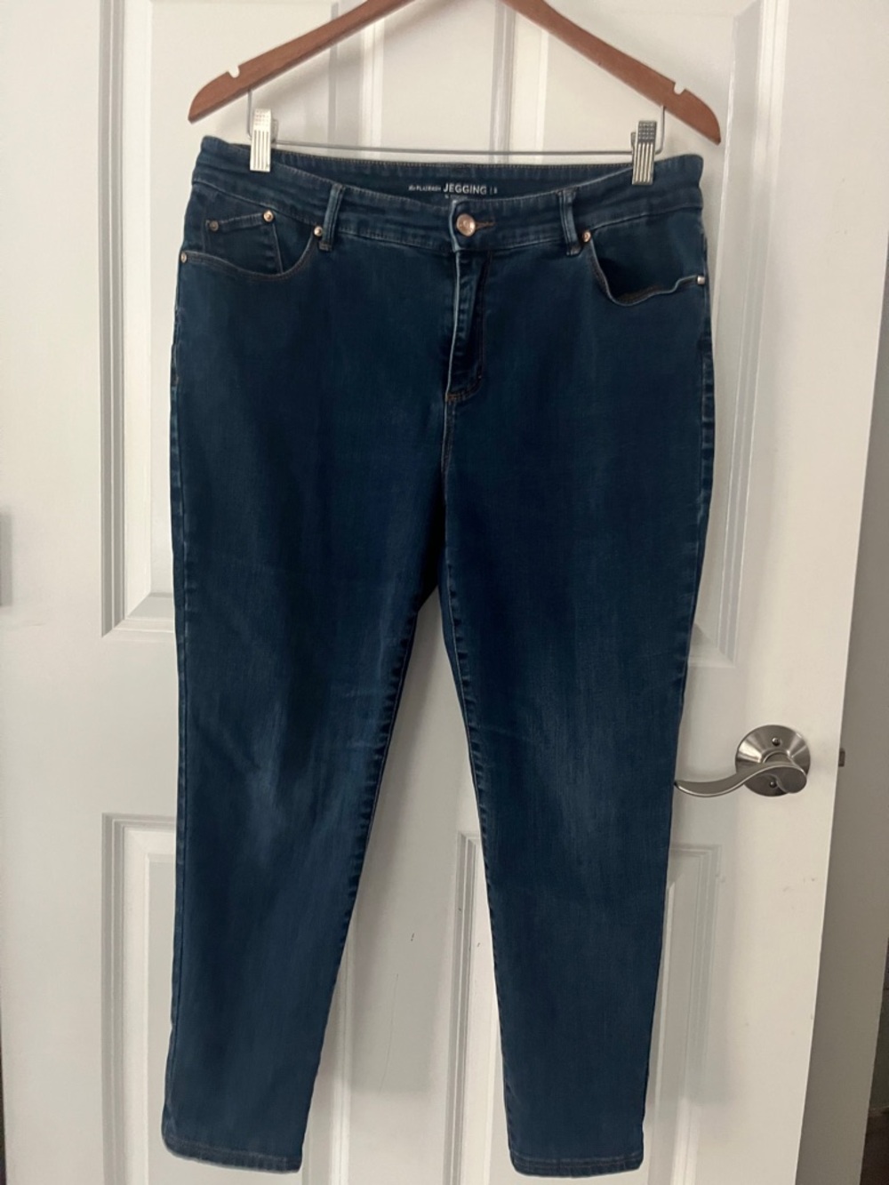 Chicos Platinum jeggings stretch skinny jeans Sz 2 = large = 12 indigo dark blue